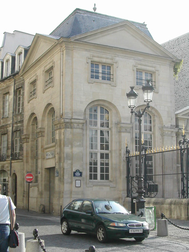 Paris American Academy