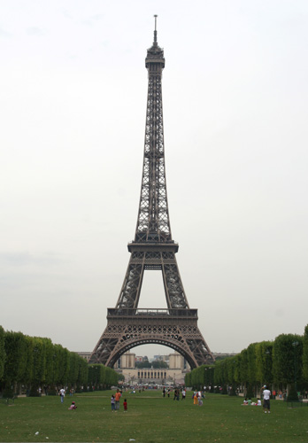 eiffel_tower_001